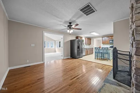 58 Eagle Road Coats NC 27521