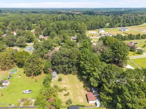 58 Eagle Road Coats NC 27521