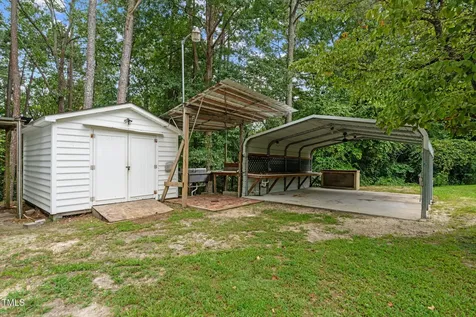 610 Maynard Lake Road Erwin NC 28339