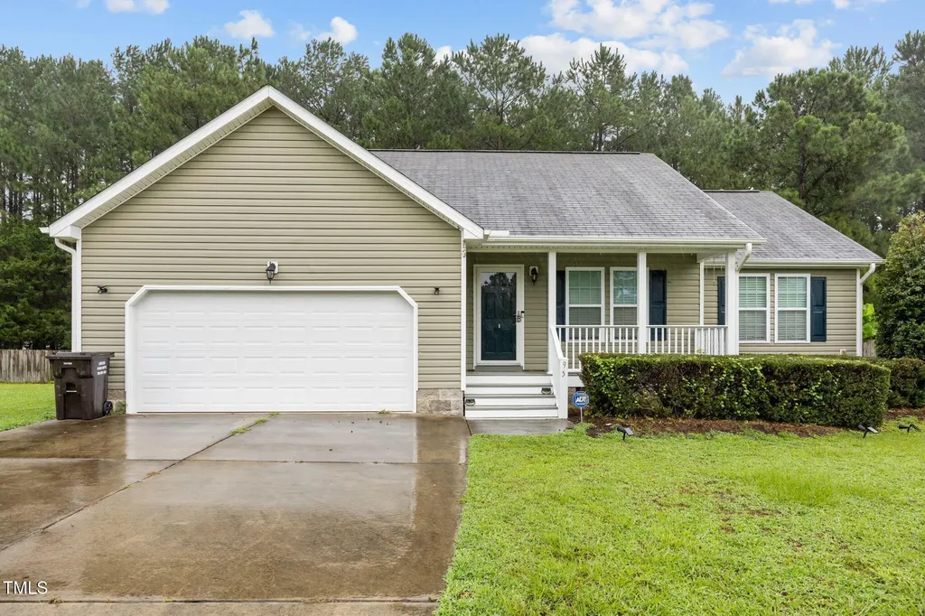 95 Oxfordshire Drive Fuquay Varina NC 27526