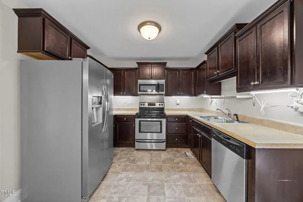 95 Oxfordshire Drive Fuquay Varina NC 27526