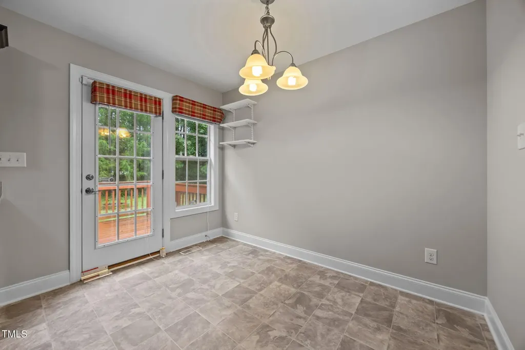 95 Oxfordshire Drive Fuquay Varina NC 27526