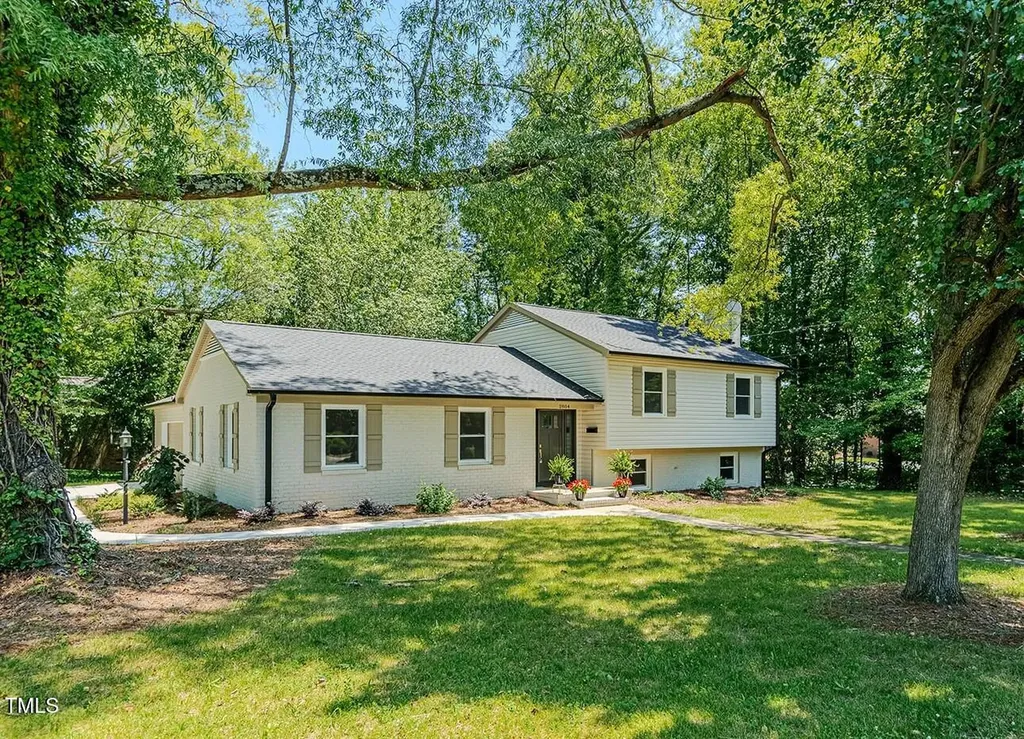 2804 Edgewood Avenue Burlington NC 27215