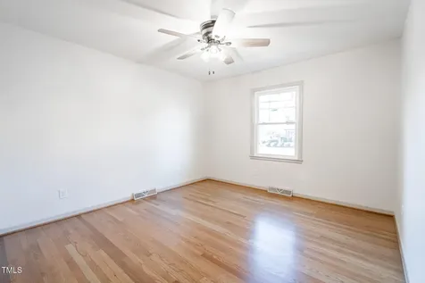 2804 Edgewood Avenue Burlington NC 27215