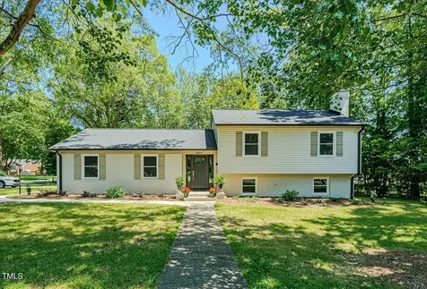 2804 Edgewood Avenue Burlington NC 27215