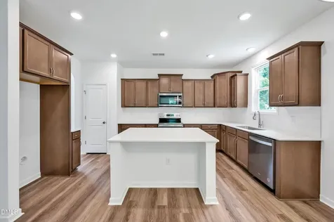 236 White Azalea Way Benson NC 27504