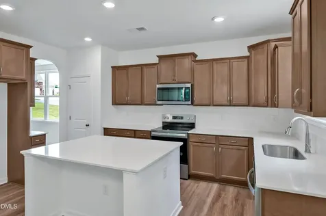 236 White Azalea Way Benson NC 27504