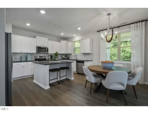 69 White Azalea Way Benson NC 27504