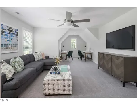 69 White Azalea Way Benson NC 27504