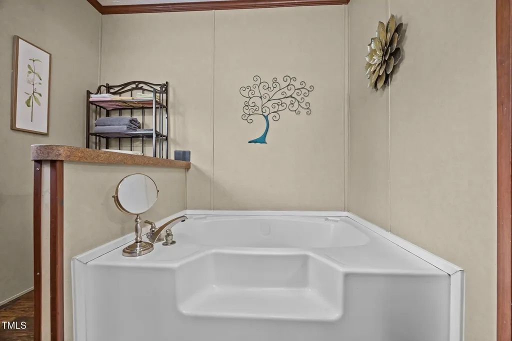 2986 Worth Lane Haw River NC 27258