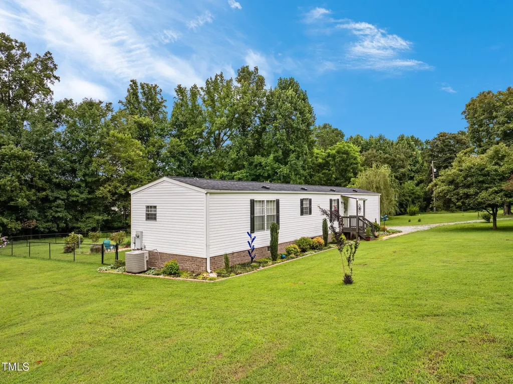 2986 Worth Lane Haw River NC 27258