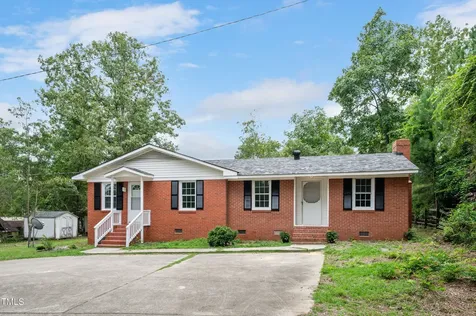 611 W James Street Lillington NC 27546