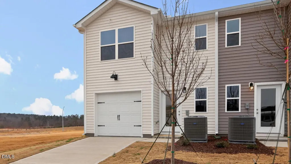 31 Rusling Leaf Drive Fuquay Varina NC 27526