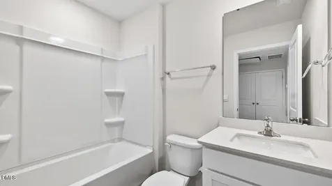 31 Rusling Leaf Drive Fuquay Varina NC 27526