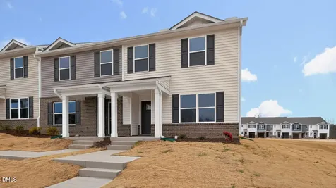 31 Rusling Leaf Drive Fuquay Varina NC 27526