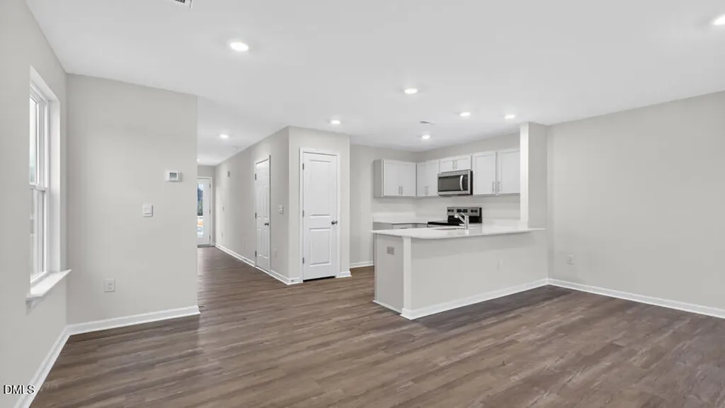 11 Rusling Leaf Drive Fuquay Varina NC 27526