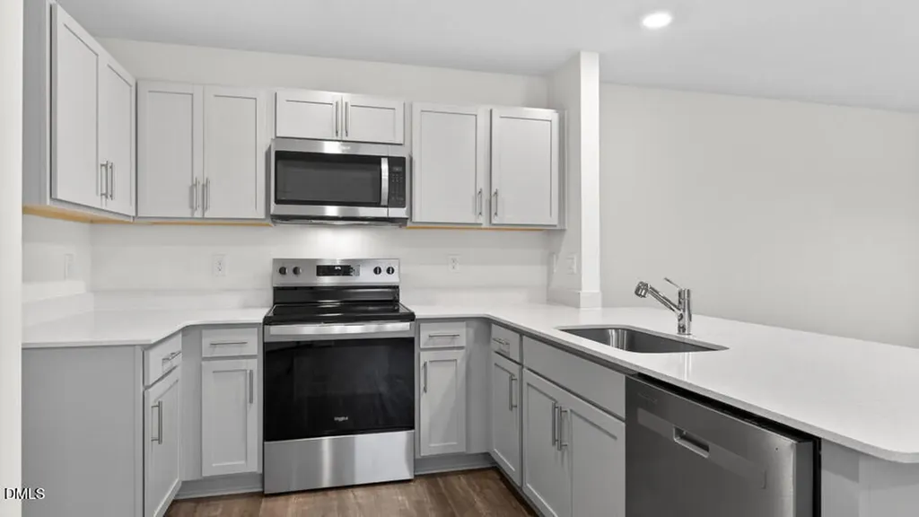 11 Rusling Leaf Drive Fuquay Varina NC 27526