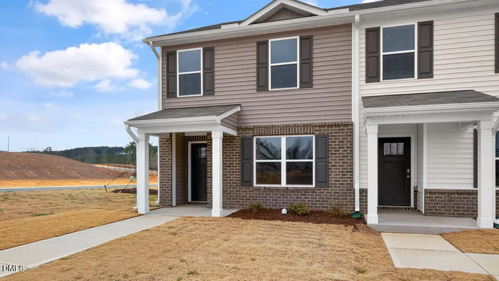 11 Rusling Leaf Drive Fuquay Varina NC 27526