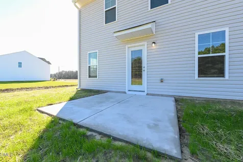 101 Twin Pines Court La Grange NC 28551