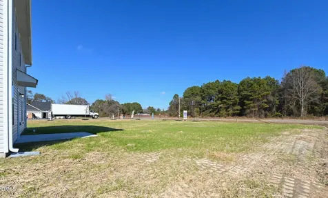 101 Twin Pines Court La Grange NC 28551