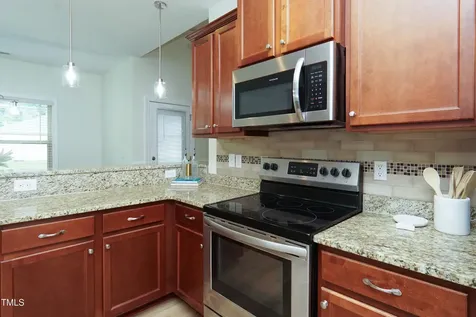 212 Woodwater Circle Lillington NC 27546
