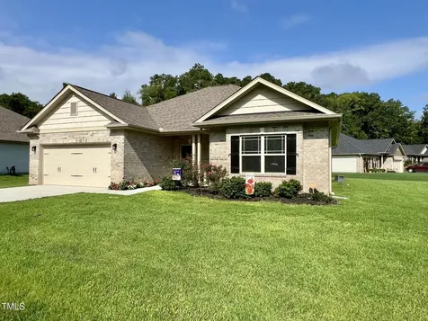 212 Woodwater Circle Lillington NC 27546