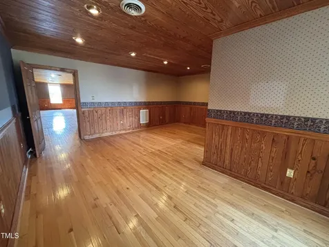 111 N Garnett Street Henderson NC 27536
