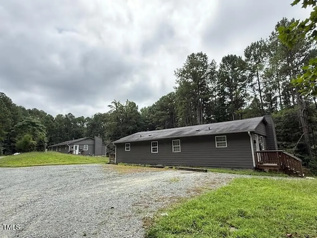 594 Cedar Lake Road Chapel Hill NC 27516