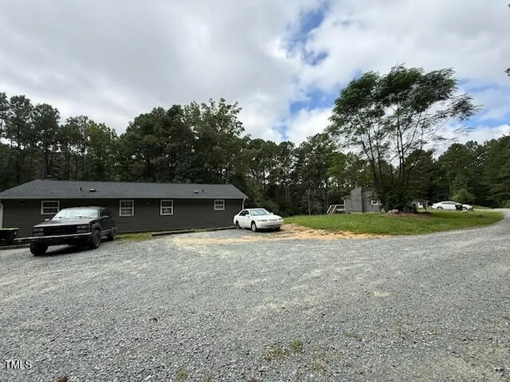 594 Cedar Lake Road Chapel Hill NC 27516