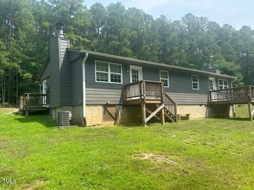 594 Cedar Lake Road Chapel Hill NC 27516