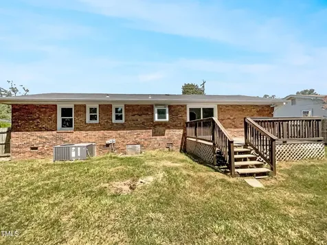 581 Braxton Boulevard Fayetteville NC 28311