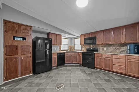254 Warwick Drive Pinetops NC 27864