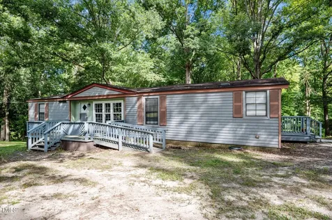 254 Warwick Drive Pinetops NC 27864