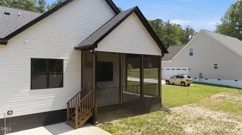 35 Autumnwood Lane Zebulon NC 27597