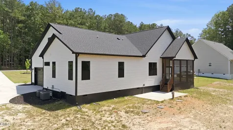 35 Autumnwood Lane Zebulon NC 27597