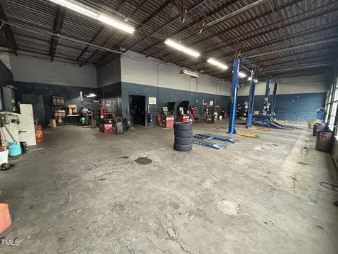 523 W Andrews Avenue Henderson NC 27536