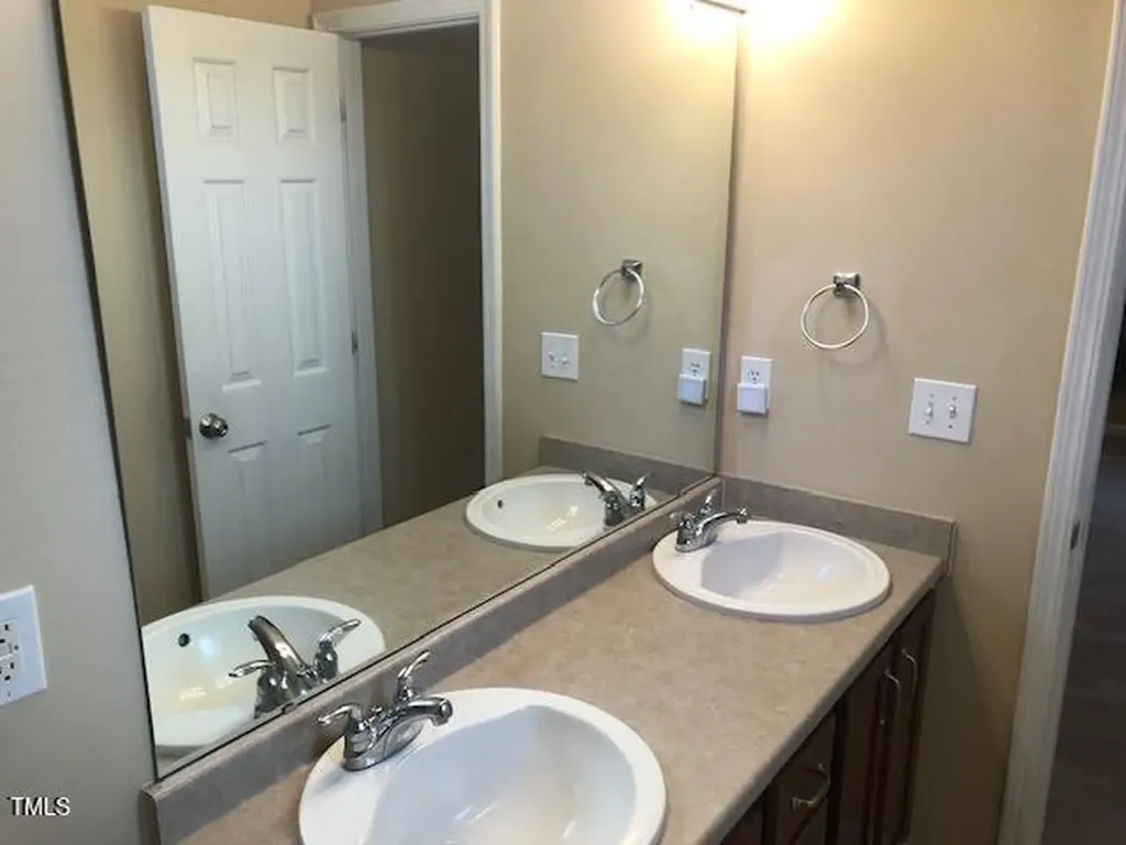 125 Hardaway Point Clayton NC 27527