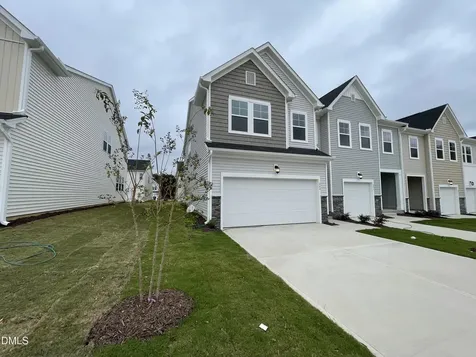 249 Lily Patch Lane Smithfield NC 27577