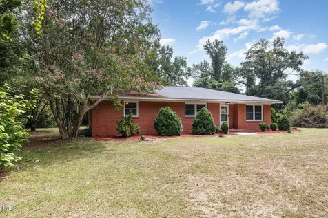141 Clydes Lane Goldsboro NC 27530