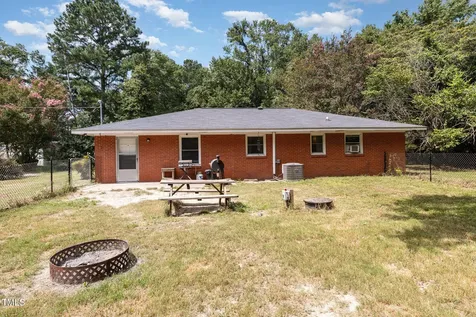 141 Clydes Lane Goldsboro NC 27530