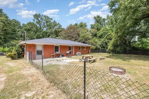 141 Clydes Lane Goldsboro NC 27530