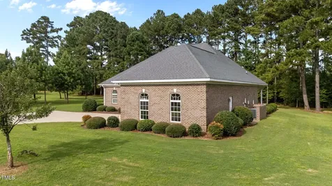 105 Waterfall Lane Sanford NC 27330