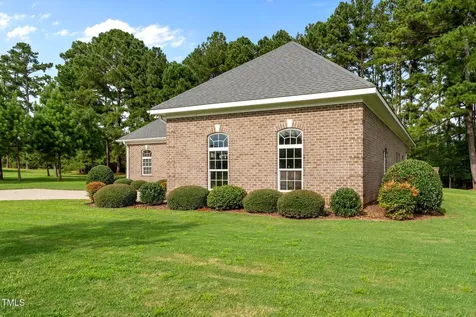 105 Waterfall Lane Sanford NC 27330