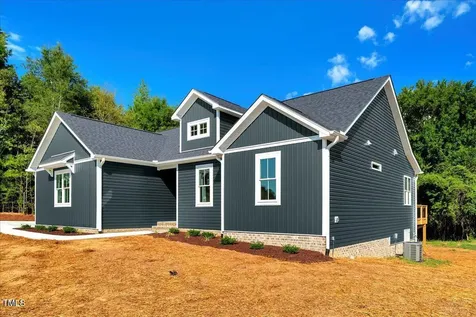 53 Stonewood Loop Lane Henderson NC 27537