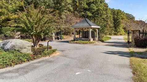 53 Stonewood Loop Lane Henderson NC 27537