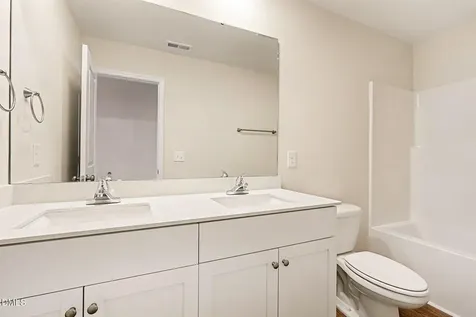 45 E Emily Gardens Drive Selma NC 27576