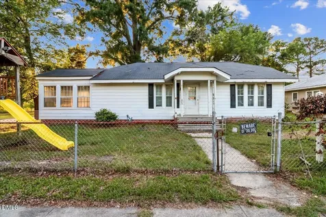 212 S Sixth Street Smithfield NC 27577