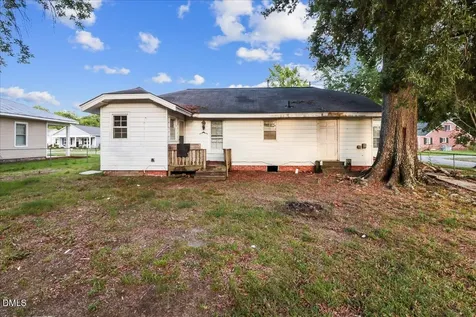 212 S Sixth Street Smithfield NC 27577