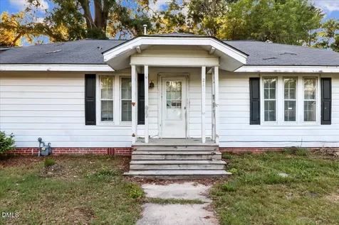 212 S Sixth Street Smithfield NC 27577