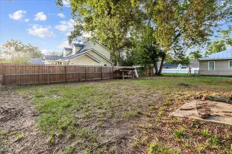 212 S Sixth Street Smithfield NC 27577